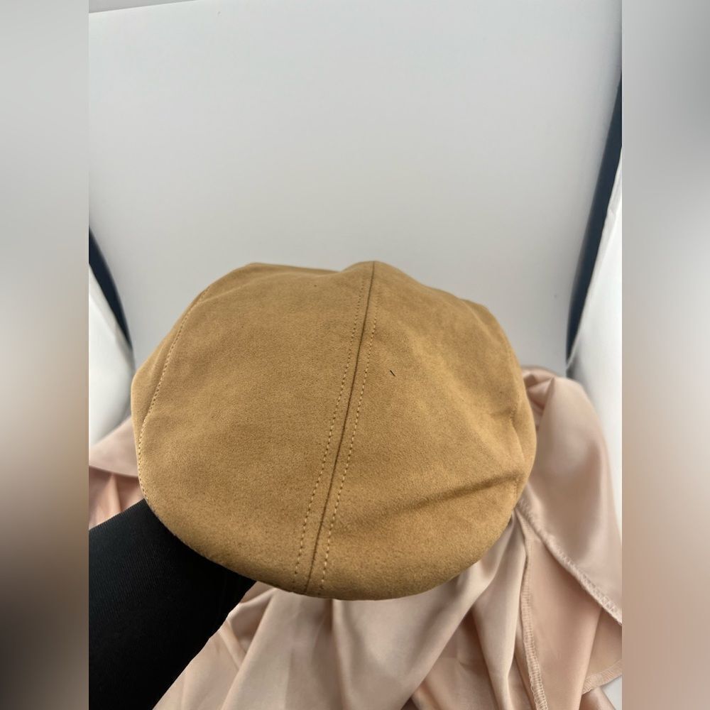 Classic Beige Suede Newsboy Flat Cap - Picture 5 of 9